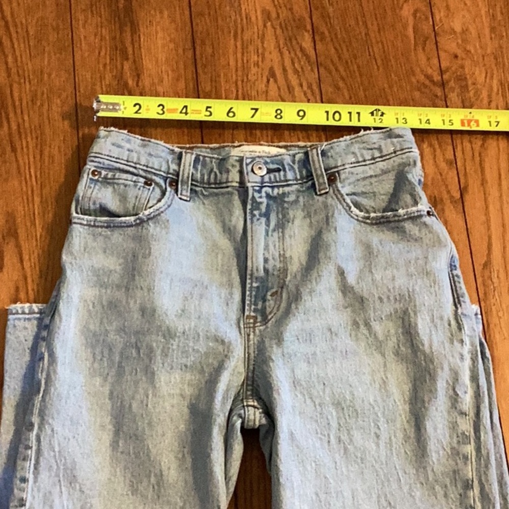 Abercrombie & Fitch distressed ultra high rise 90s straight leg jeans. Sz 29/6S - Picture 6 of 11